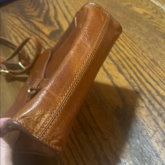 Brown Leather Ashwood leather crossbody Bag. - Picture 7 of 8